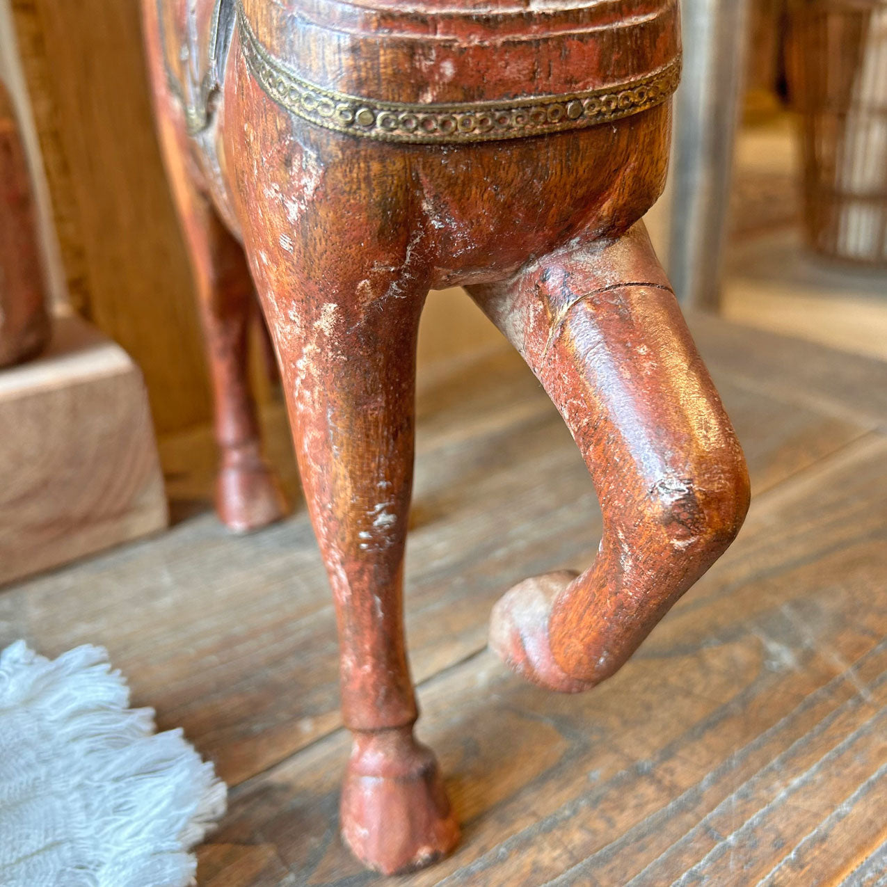 Sculpture en bois - Ancien jouet Cheval venu des Indes.