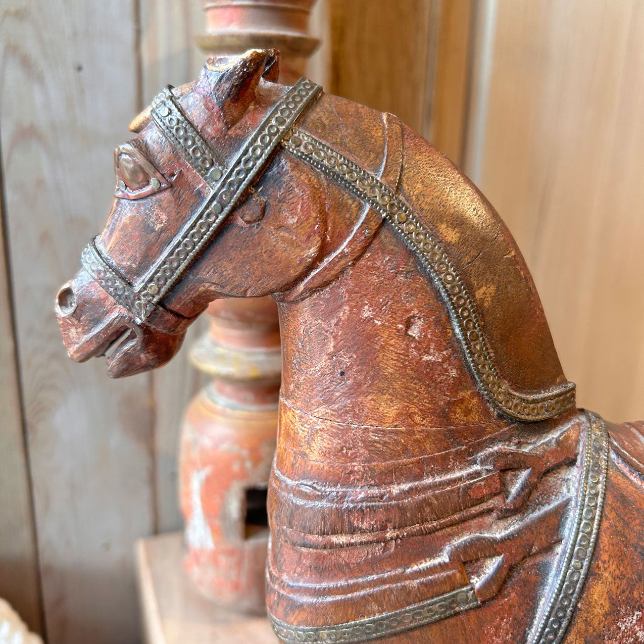 Sculpture en bois - Ancien jouet Cheval venu des Indes.
